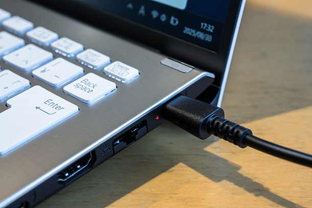 VAIO SX14,VJS1471,ソニーストア,実機レビュー
